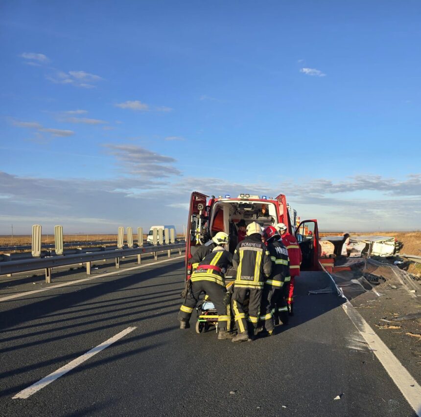accident grav pe autostrada a1 in arad intre un tir si un microbuz 69045f0b8f0b1