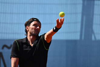 afacere de familie la shanghai masters doi veri in semifinale 68e91ab0c9434