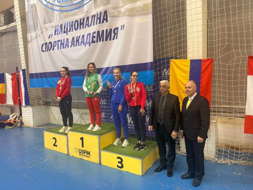 argint pentru andreea lupu si bronz pentru sabina martis la turneul satelit de sabie de la sofia 68fe26f07ea9b