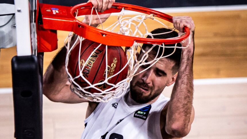 baschet dusan miletic pivotul sarb de la u bt cluj napoca desemnat mvp al rundei 4 din eurocup 68fa465e8ddbd