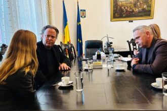 cunoscutul jurnalist britanic charley ottley face lobby la ministrul florin barbu pentru producatorii locali romani 68f772326939b