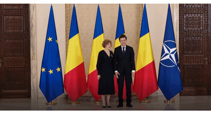 de azi romania are un nou vicepremier oana gheorghiu a depus juramantul in fata presedintelui premierului si consilierilor prezidentiali 690320d1a00eb