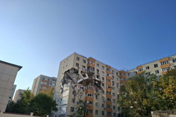 explozie devastatoare intr un bloc din sectorul 5 al capitalei trei morti si 13 raniti blocul in care a avut loc explozia este in risc de colaps galerie foto video 68f2376e82526