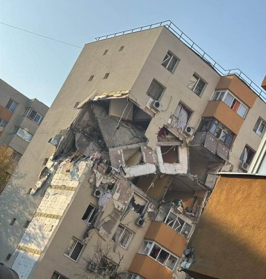explozie puternica intr un bloc din sectorul 5 al capitalei a fost activat planul rosu de interventie 68f1e55db480b