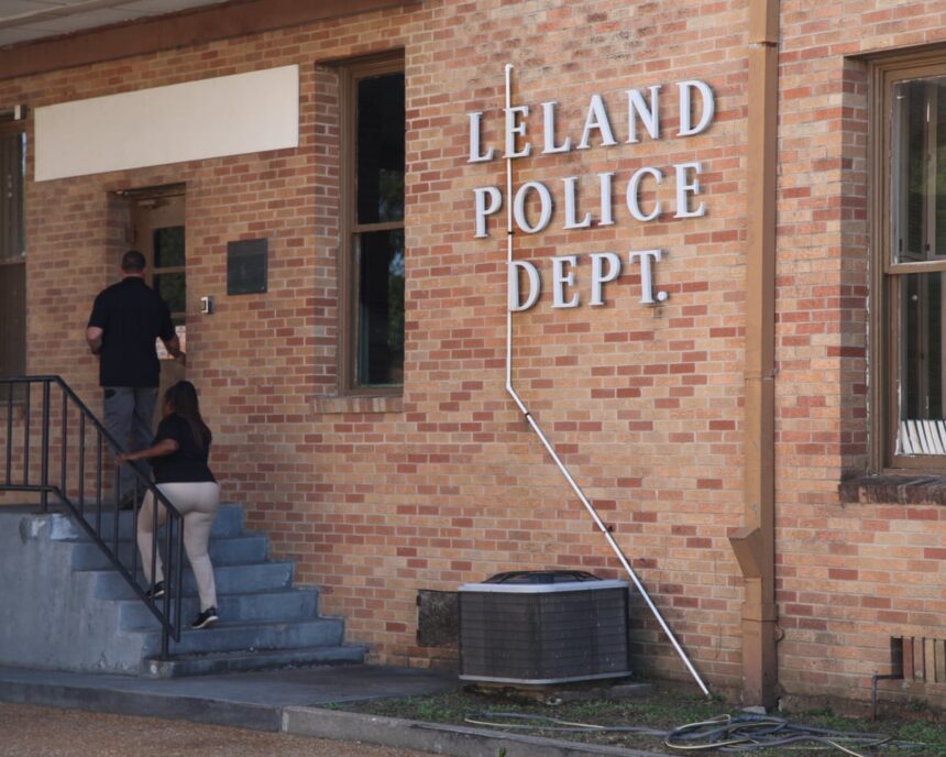 four people arrested after shooting in mississippi town that left six dead 68ee3b8286598