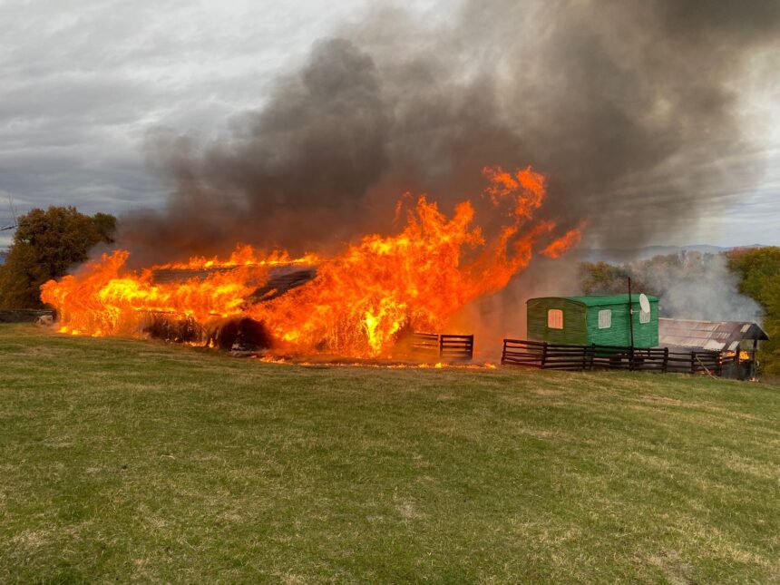 incendiu la o casa din baicoi judetul prahova o victima carbonizata a fost identificata 68ff120465113