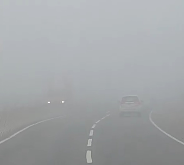 infotrafic ceata densa pe mai multe drumuri din tara transfagarasanul si transalpina inchise circulatiei 68f1c5b936ce8