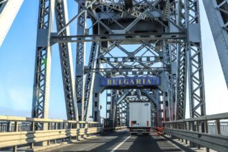 infotrafic trafic restrictionat pe podul prieteniei pe ambele sensuri un accident petrecut in ruse 68ff074c7479d