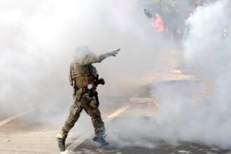 judge orders federal immigration officers in chicago area to wear body cameras 68f1449848048