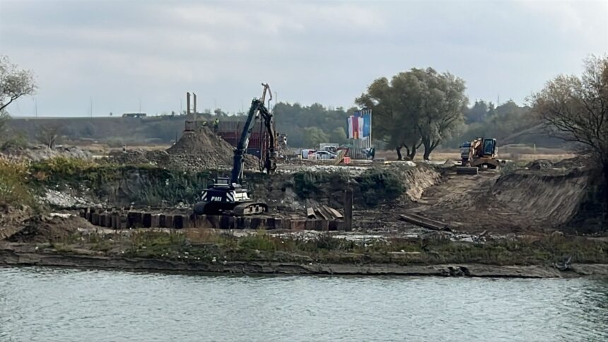 lucrarile sunt in grafic la primul pod la nivel de autostrada intre romania si republica moldova 68fcd72a928b1