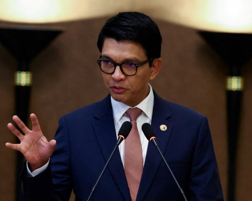 madagascar president flees after losing support of key army unit 68edf5a0c67e6