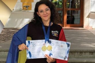 mesajul emotionant al elevei cu dublu aur la olimpiada internationala respectati profesorii in tara noastra excelenta e povara bugetara 68ff21341af92