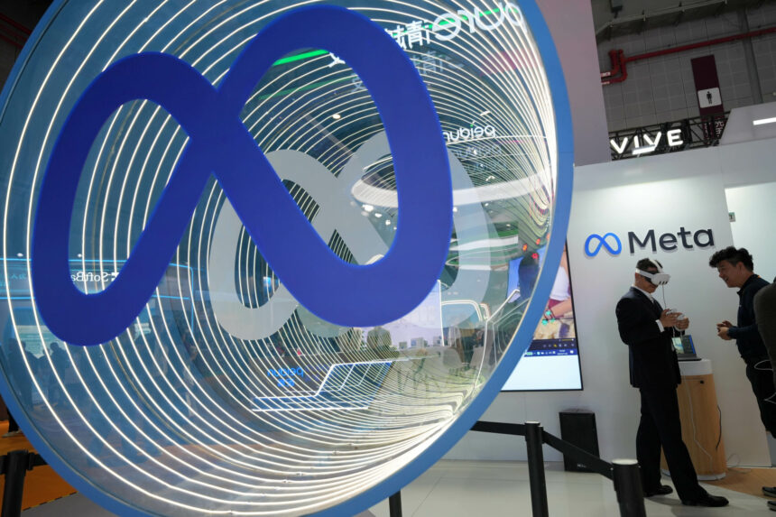 meta a lansat ochelarii inteligenti ray ban cu ecran integrat si functii ai 68e7d8ded5f0f