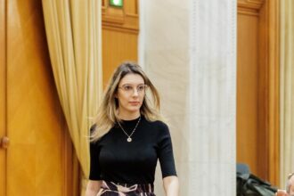 ministra mediului buzoianu intervine in scandalul casatoriilor intre minori responsabilitatea noastra e sa avem o romanie sigura pentru copii 68f50d4f1718f