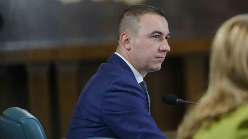 ministrul energiei cei responsabili cat si cei de la distrigaz vor raspunde in fata legii inclusiv penal 68f28eaabdbe1