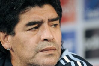 mostenitorii lui diego maradona lanseaza o gama de produse oficiale sub marca maradona 68f759a035541