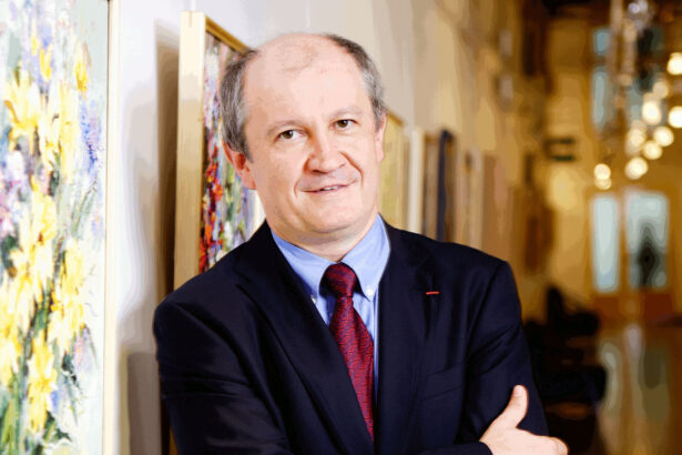 noul premier al republicii moldova urmarit de controverse detine trei cetatenii printre care si cea romana plus conturi in offshore uri 68fba3b2049eb