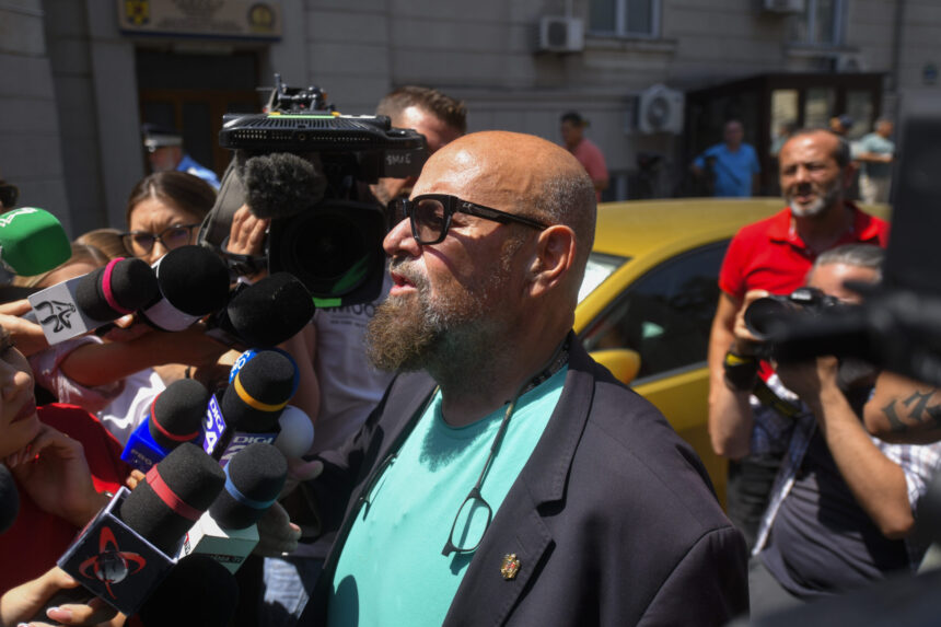 piedone trimis in judecata de dna in dosarul in care este acuzat ca a anuntat controlul anpc 68ef9c93433ce