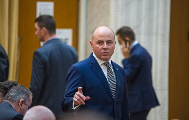 primarul din grozesti a batut 2 copii care voiau sa intre in curtea primariei pnl ii cere lui grindeanu sa l demita 6900c450dd304