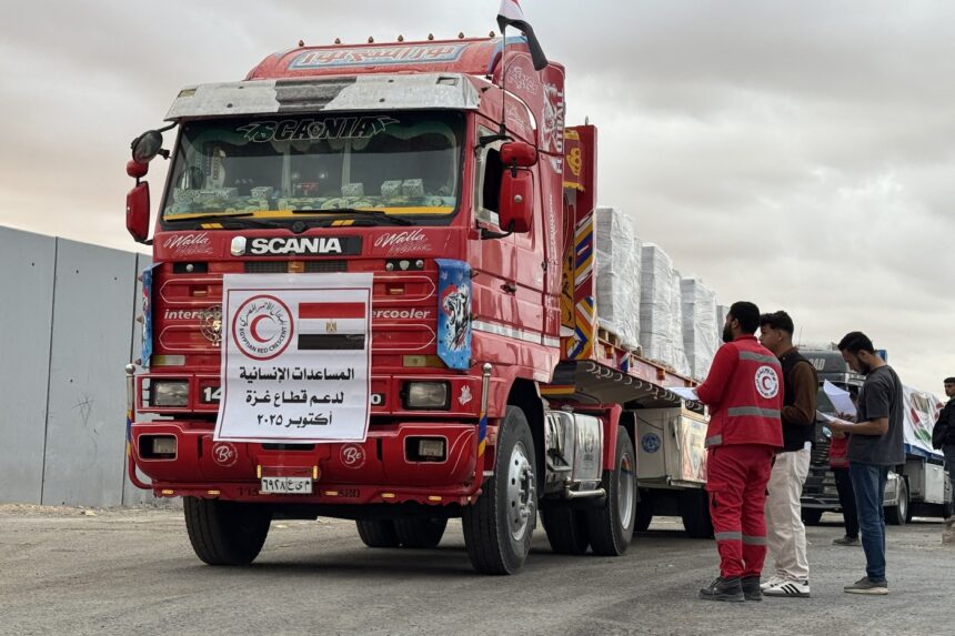 primele transporturi de ajutoare la intrarea in gaza grupurile umanitare se pregatesc sa trimita 600 de camioane pe zi 68eb7d44154ef