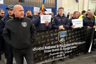 protestul de la centrul de detentie craiova anp specifica faptul ca nu se desfiinteaza ci se transforma in sectie angajatii nu vor fi relocati 68e77eee69364