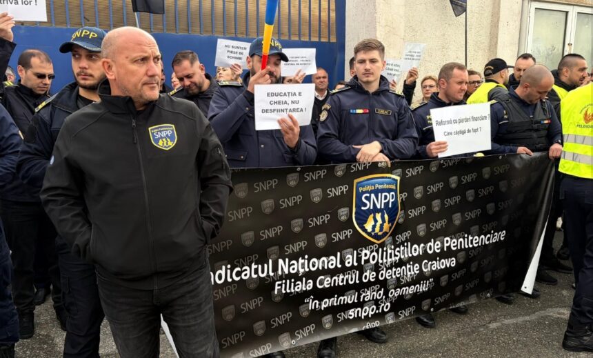 protestul de la centrul de detentie craiova anp specifica faptul ca nu se desfiinteaza ci se transforma in sectie angajatii nu vor fi relocati 68e77eee69364