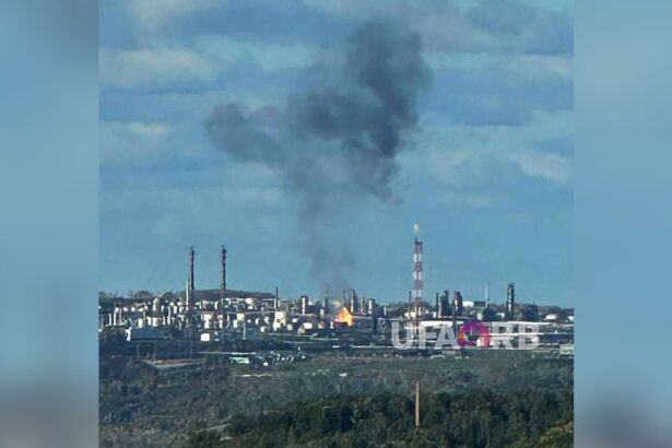 rafinarie din rusia la 1 400 de kilometri in spatele frontului atacata de dronele ucrainei 68ea5d014c16a