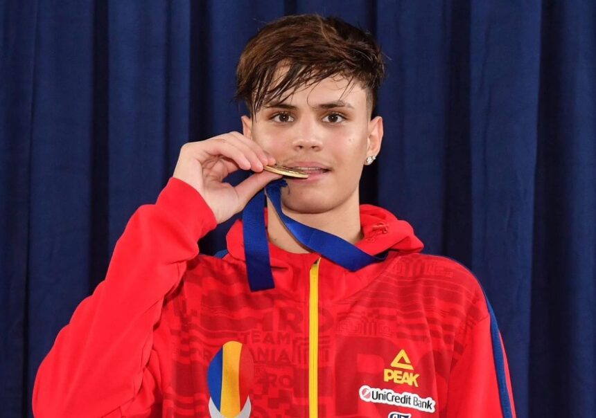 scrima stefan popa a cucerit aurul la napoli 68ede0fe6b716