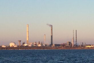 scurgere de amoniac la rafinaria navodari garda nationala de mediu dispune inchiderea temporara a unei instalatii 68e5663b6b8ed