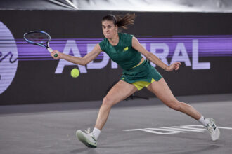 sorana cirstea eliminata de leylah fernandez in sferturile de finala ale turneului de la hong kong 6904c4566c6dc
