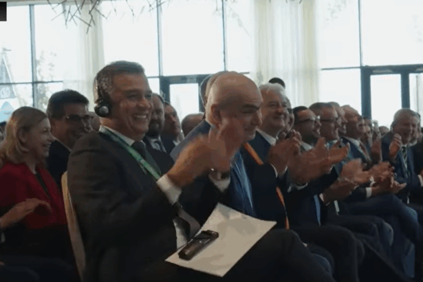 sorin grindeanu tachinat de kelemen hunor la congresul udmr nu trebuie sa ai emotii urmeaza un alt congres unde poate ca da 68e8d914e0264