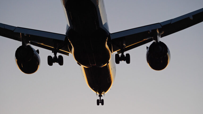 statele unite au operat doua zboruri militare pentru deportarea unor romani in 2025 68f7a9f161a32