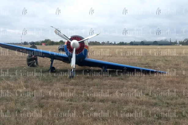 un avion militar de antrenament a fost la un pas de prabusire seful statului major al fortelor aeriene a dispus o ancheta 68f4b74b0cc5c