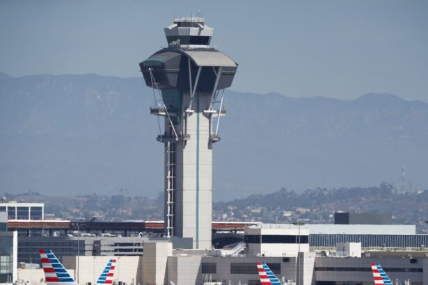 us pilots make emergency landing after mistaking static sound for plane invasion 68f78529b506d