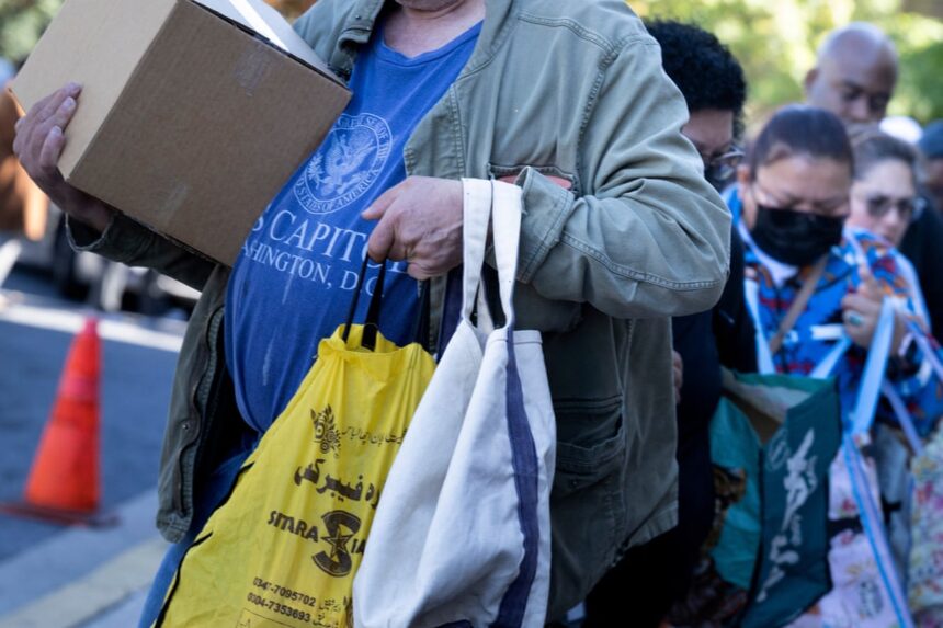 us senate fails to pass bill to pay federal essential workers and troops through shutdown 68fa7dba2316d