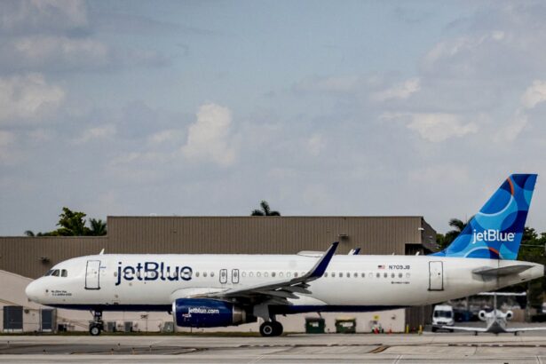 airbus issues major a320 recall after mid air incident threatening global flight disruption 692a598f1261b