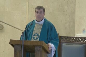 alabama priest leaves clergy after woman alleges private companionship beginning when she was 17 692994bfb9adc