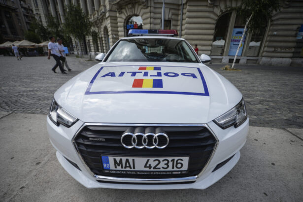 bataie la sediul inmatriculari permise din capitala trei barbati imobilizati de angajati si sanctionati de politisti 691dbfed8245f