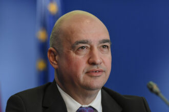 blocul national sindical cere demiterea presedintelui autoritatii pentru reforma feroviara 690ca827add18