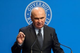 bolojan anunta un nou val de concedieri 10 din administratia centrala toate domeniile trebuie sa fie parte a acestui efort declara premierul 69174510e99ff