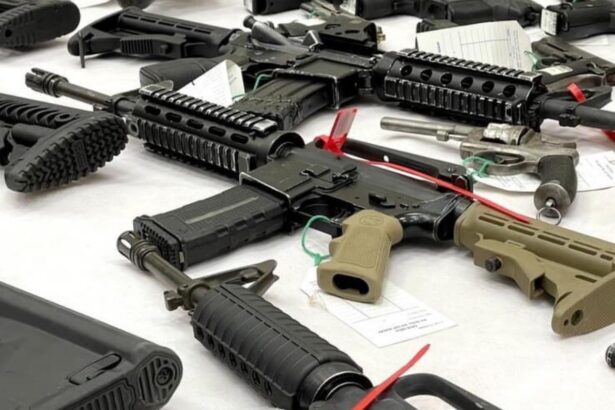 captura record de arme si munitii in chisinau acestea erau ascunse in pereti 690a0f918b17d