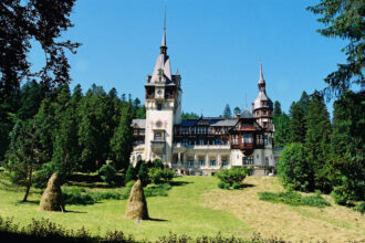castelul peles desemnat cea mai cautata destinatie din romania la gala google romania 2025 690b241b97855