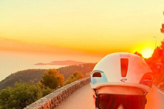 chris froome castigator de 4 ori in turul frantei revine pe bicicleta dupa accidentul din vara 6927113d9528d