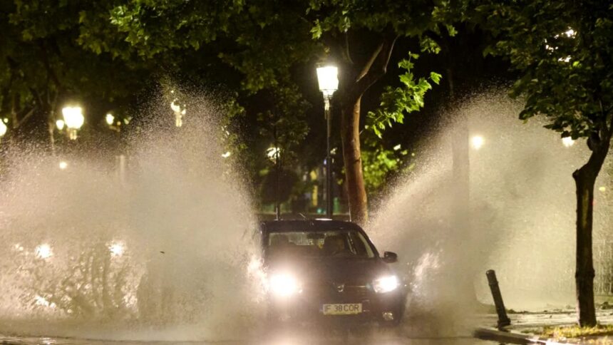 ciclonul adel din mediterana ajunge in romania cu ploi abundente 69271a0047708