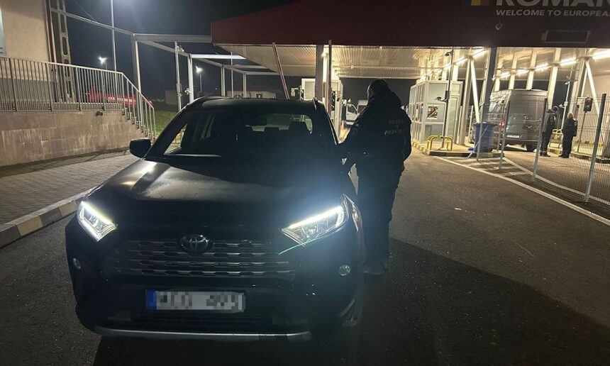 clona unei masini furate in slovacia oprita la intrarea in romania in judetul iasi 691988763f20b