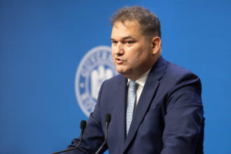 concedierile din administratie ar genera bani abia peste un an cseke attila promite economii de 6 miliarde de lei la bugetul de stat 691631ab497e6