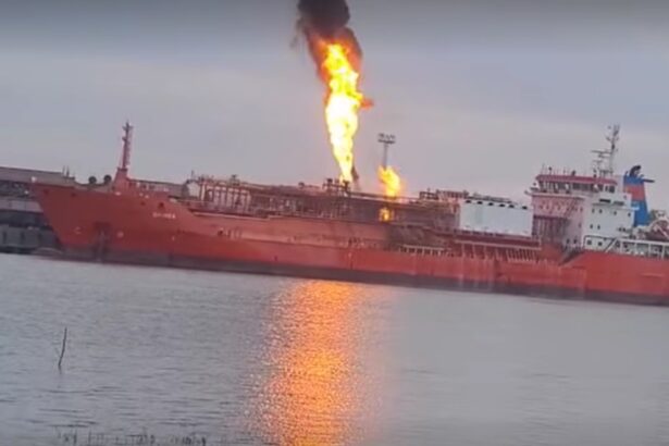 criza de pe dunare se amplifica inca o localitate este evacuata 691b1cbfe5515