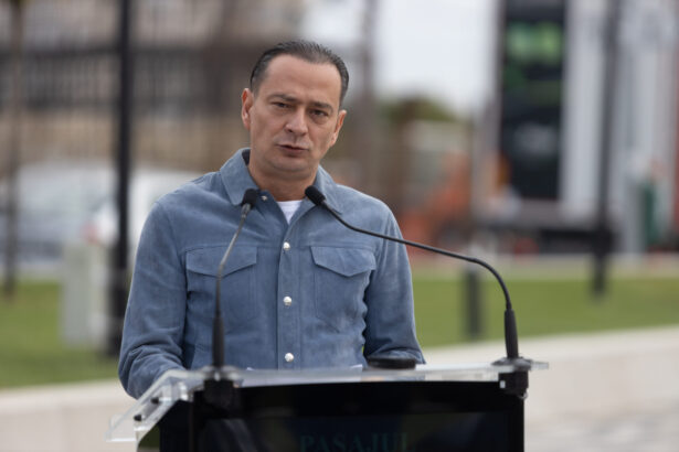 daniel baluta despre modul in care ar rezolva problema caldurii si a apei calde in bucuresti solutia fuziune elcen cu radet 6925ae2172059