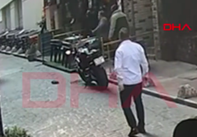 doi romani au fost raniti intr un atac armat in piata taksim din istanbul ce spune mae 69108df1ca086