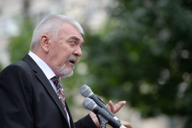 doliu in lumea teatrului mihai dinvale fost director al teatrului mic a murit la varsta de 74 de ani 691591ba260f0